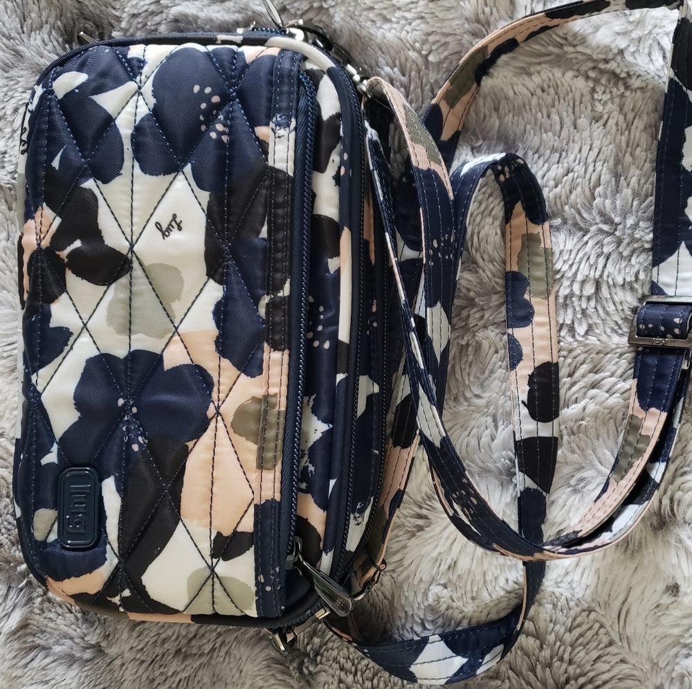 Lug Roundabout Wallet/Crossbody